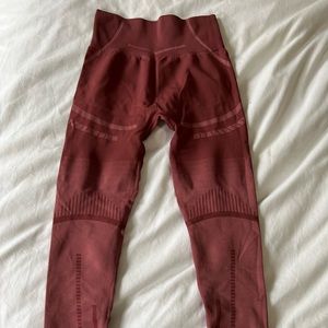 Gym shark leggings S